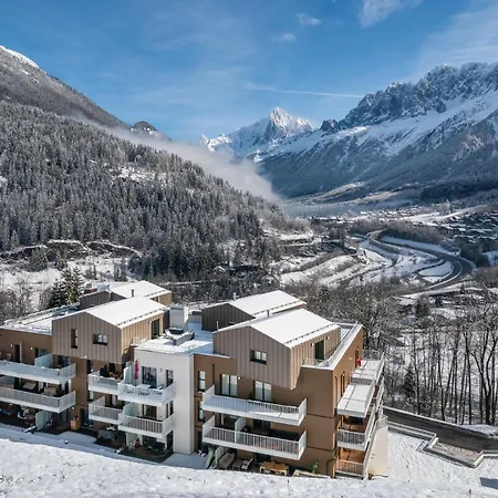 Alpinea, - By Emerald Les Houches